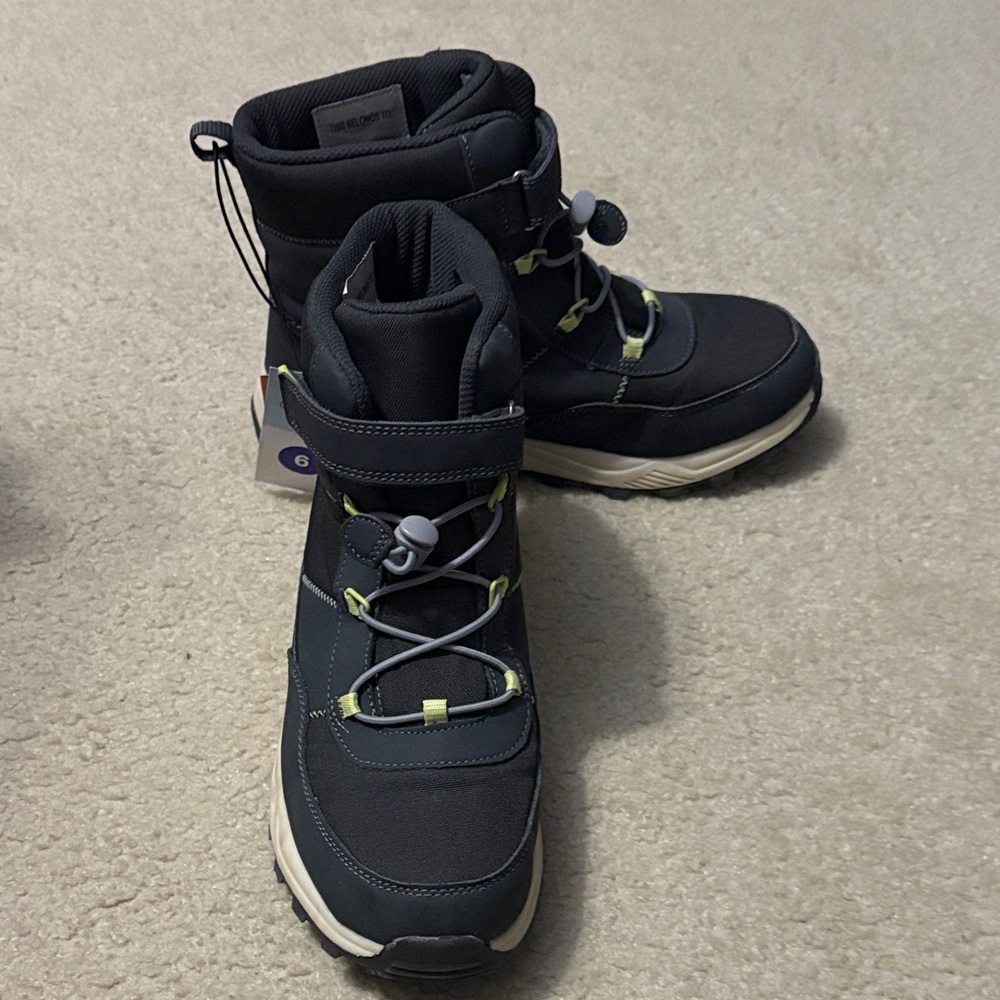 Cat & Jack Kids' Black and Gray Rain & Snow Boots